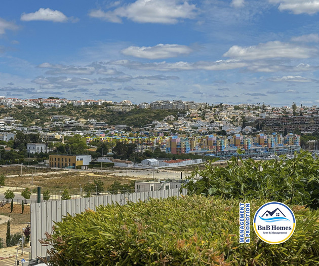 Villa Verde - 4 bedrooms, Marina view, pool & BBQ