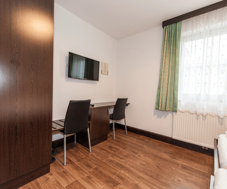 One bedroom apartment, Simmering, Kaiser-Ebersdorf