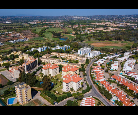 Vilamoura Sunny 2BDR Apartment by LovelyStay