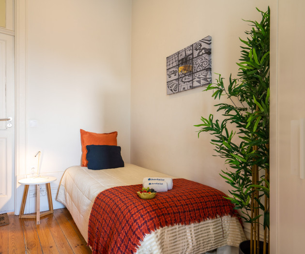 Tyny Bright Room | Terrace