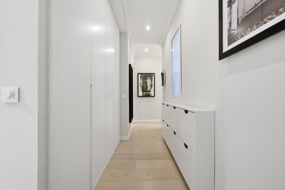 Elegant two-bedroom apartment in prime Almagro preview