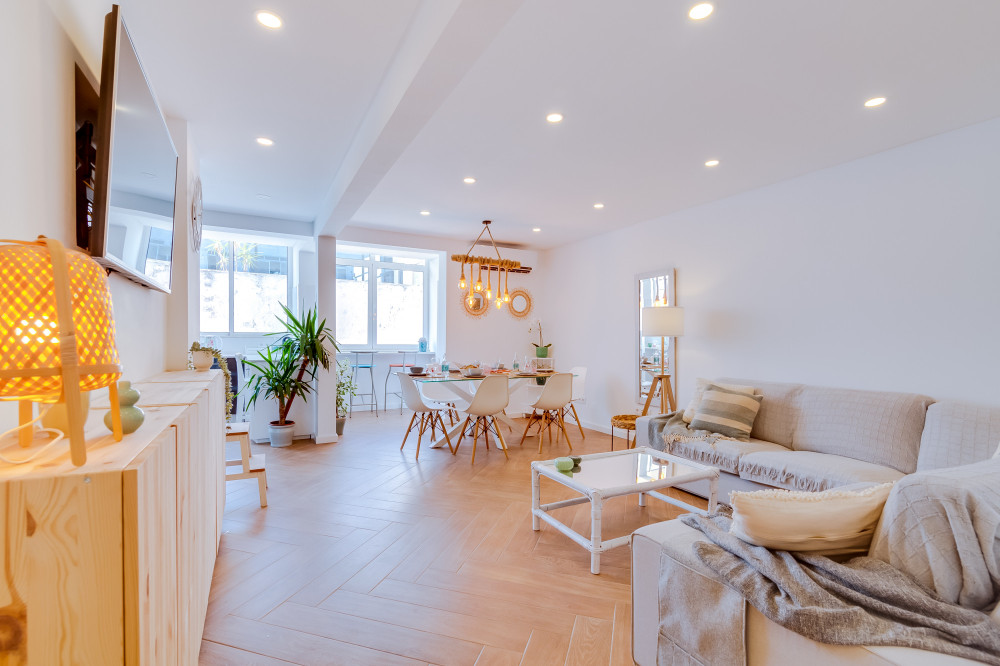 Charming En-Suite in downtown apartment