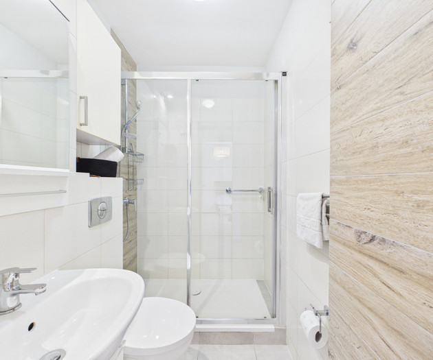 Spacious Apartment Bruna near Pole Mokotowskie