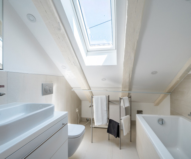 “Stylish 2 BR Retreat on Split’s Seaside Riva“