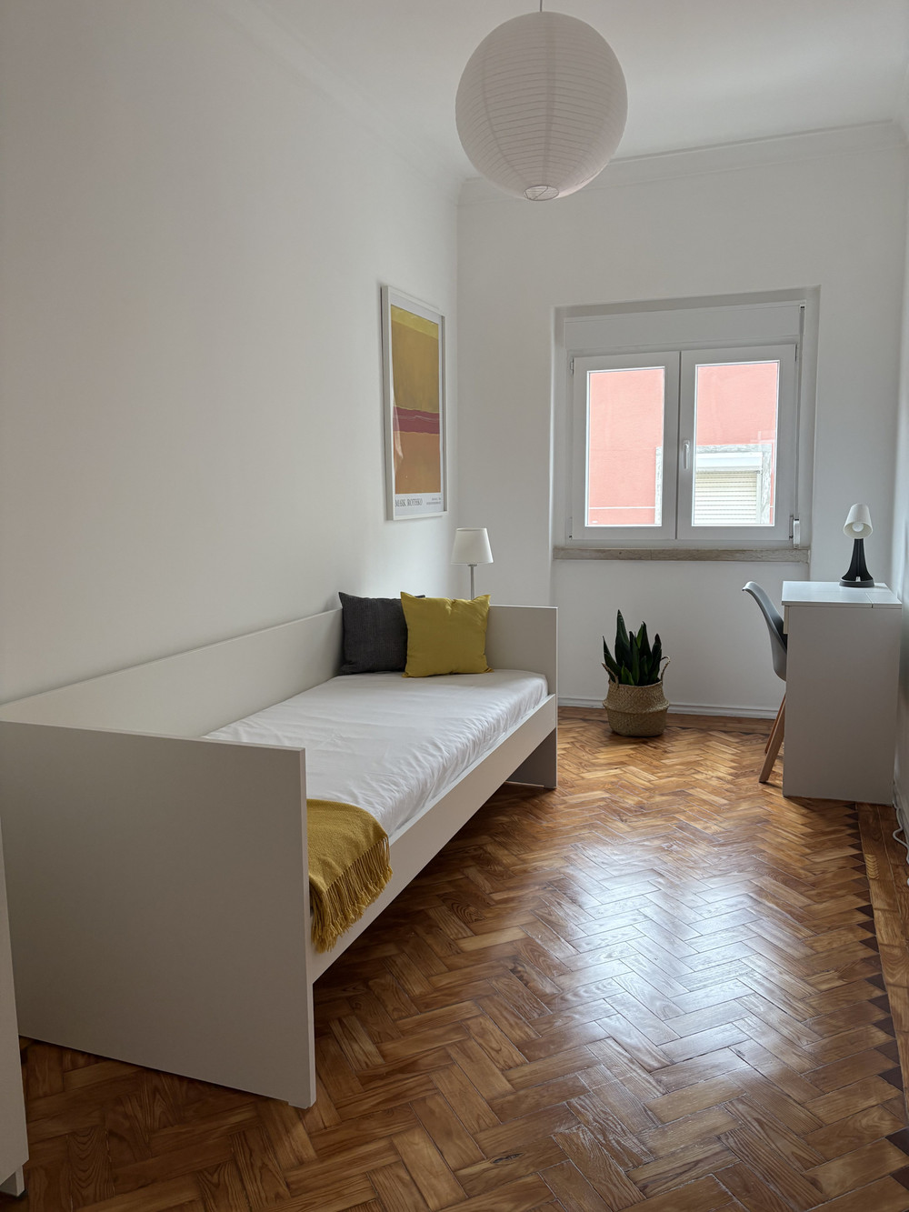 Sunny Room  around Parque das Nações area preview