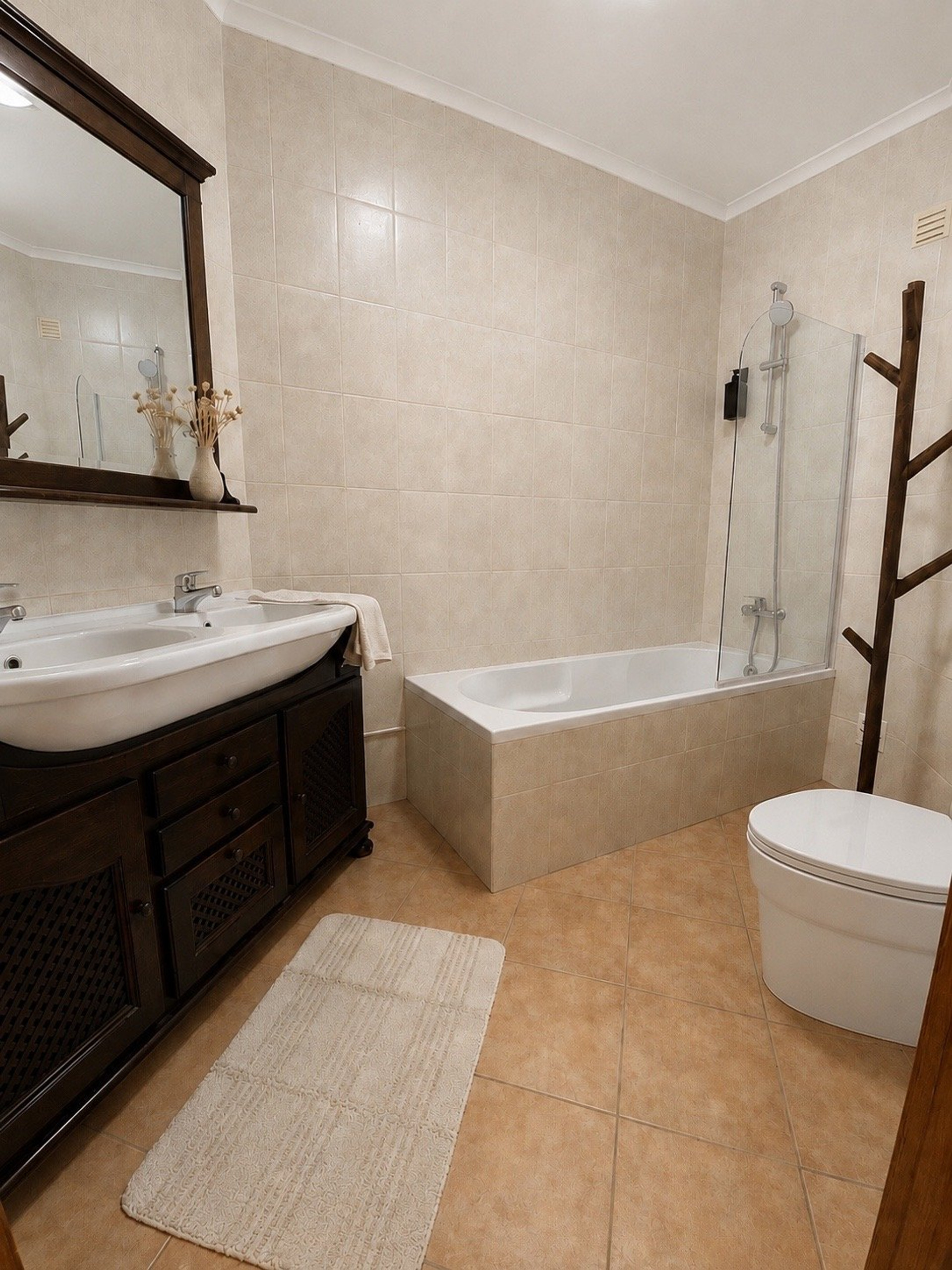 Bathroom with bathtub and vanity