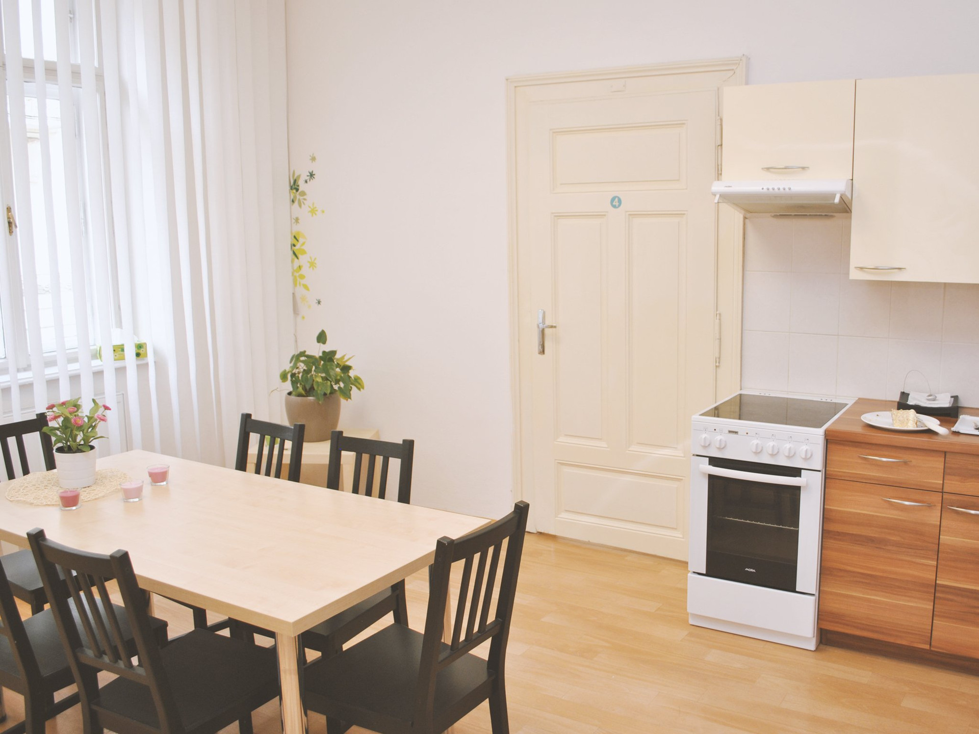 Dining area with kitchen corner