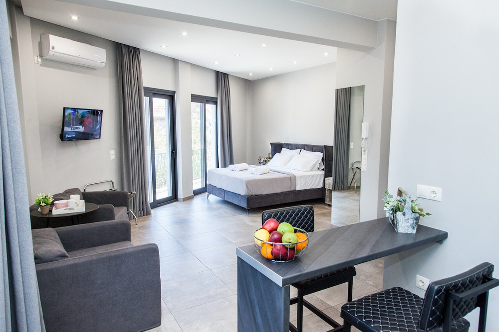 Elegant Rooms Athens: Studio E preview