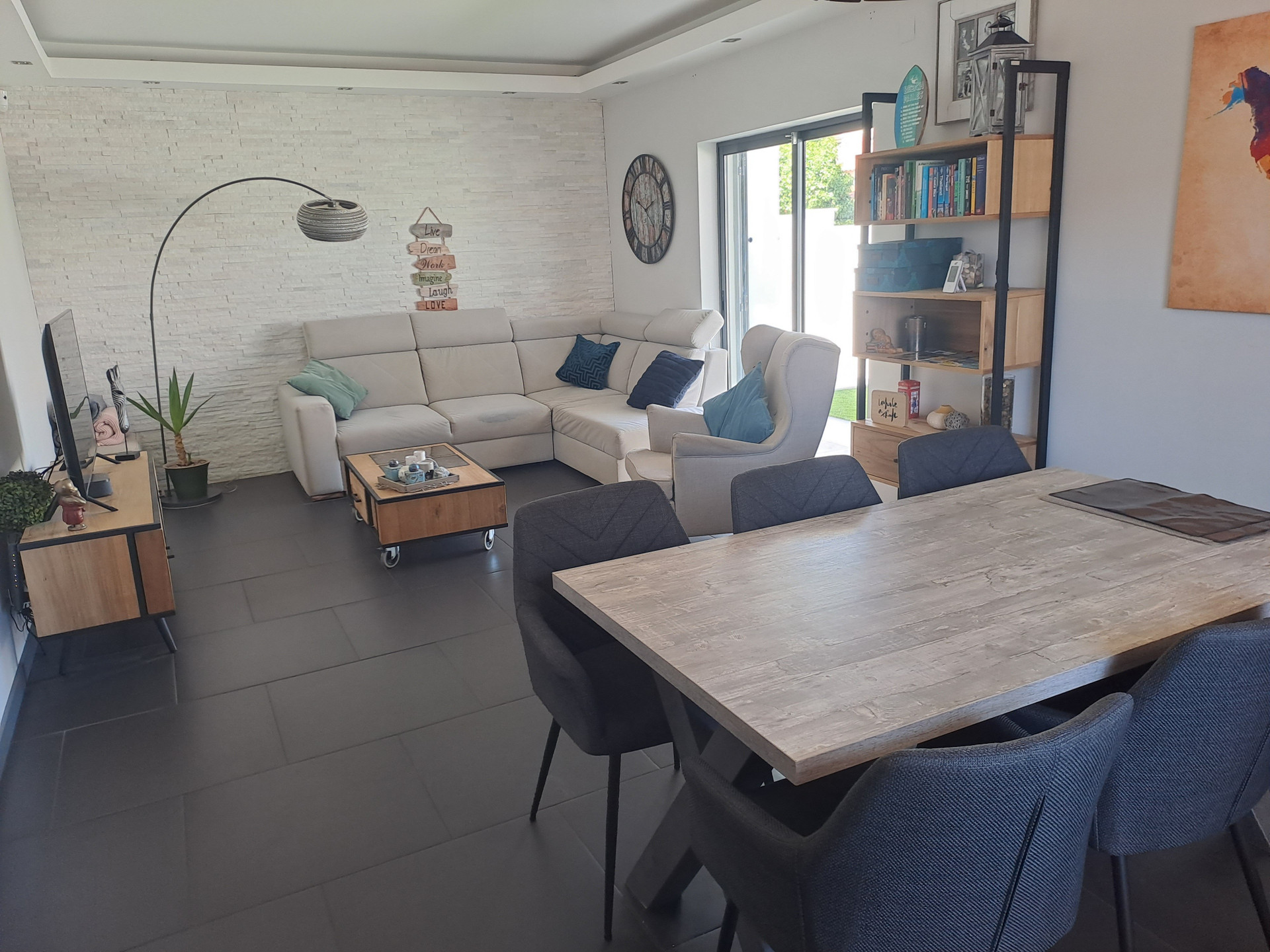 Living room with dining table