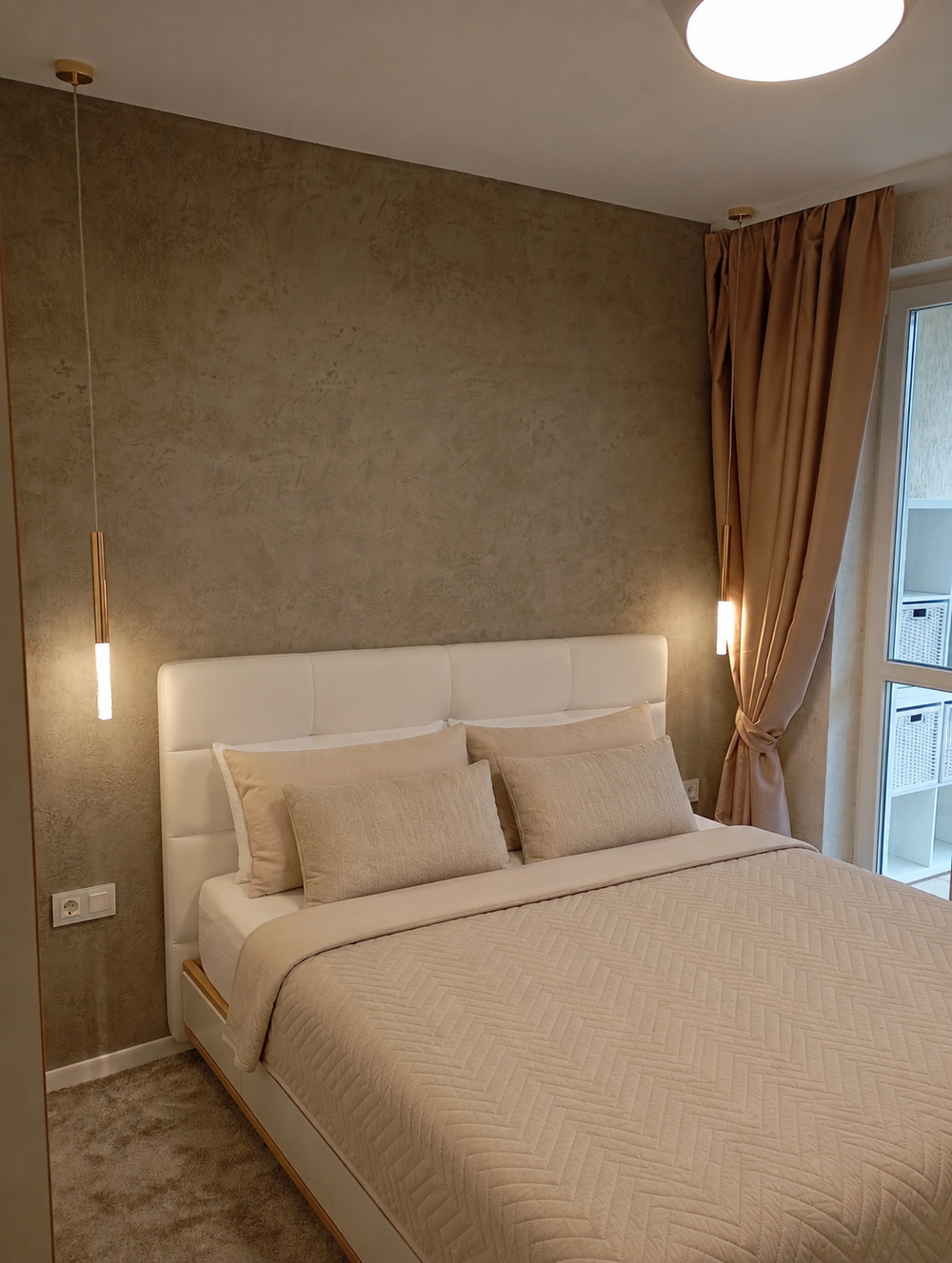 Luxury 2BR Apartment, Fast Wi-Fi, Easy City Access preview