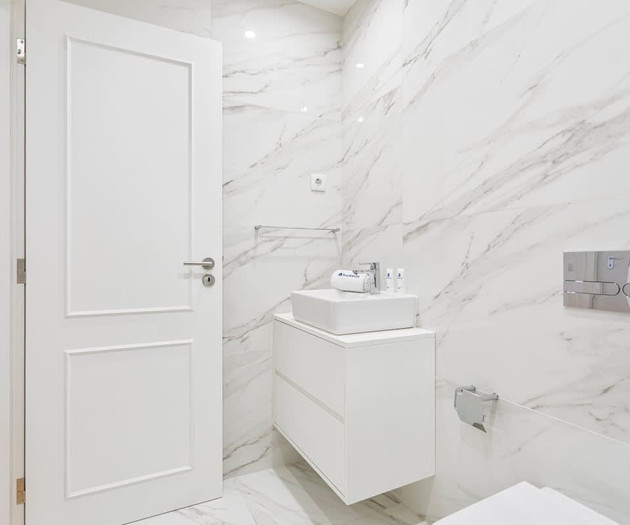 Modern & Trendy Flat by HostWise