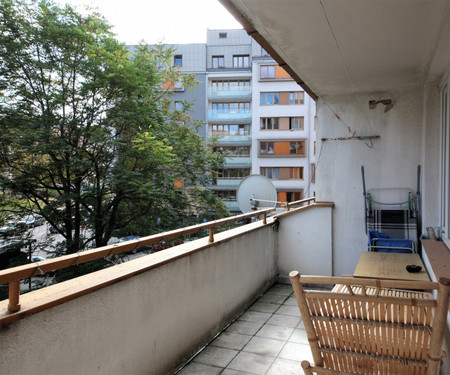 One-bedroom apartment with balcony