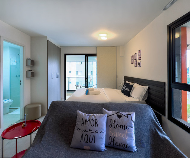 Teljesen felszerelt stúdió 30 méterre a metróállom