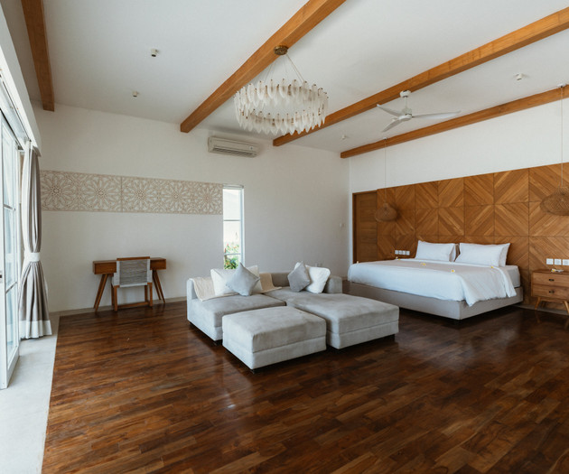 Luxury Ocean Front Private Pool  5 BDR Nalas Villa