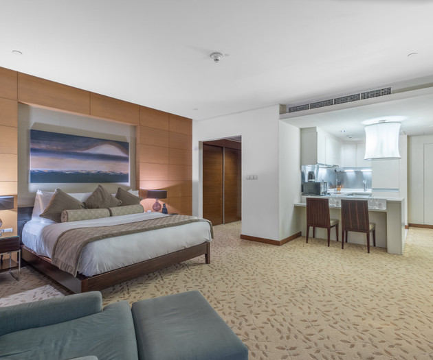 Luxury Living Apartment With City Views