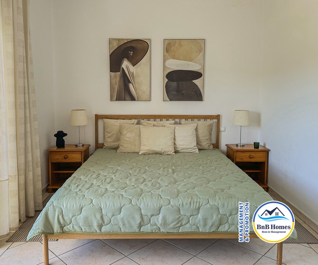 Villa Verde - 4 bedrooms, Marina view, pool & BBQ
