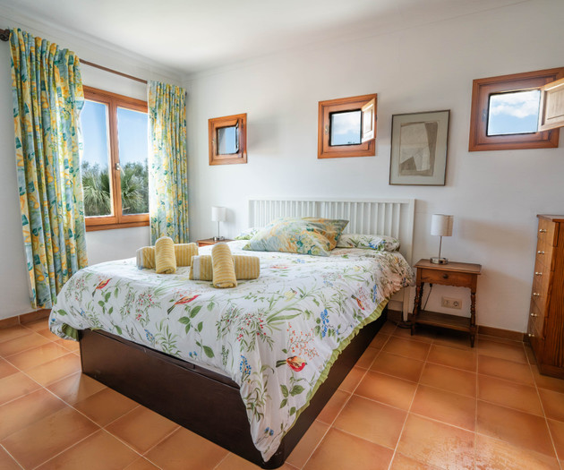 Unique Room in 340m2 VillaBetween sea and mountain