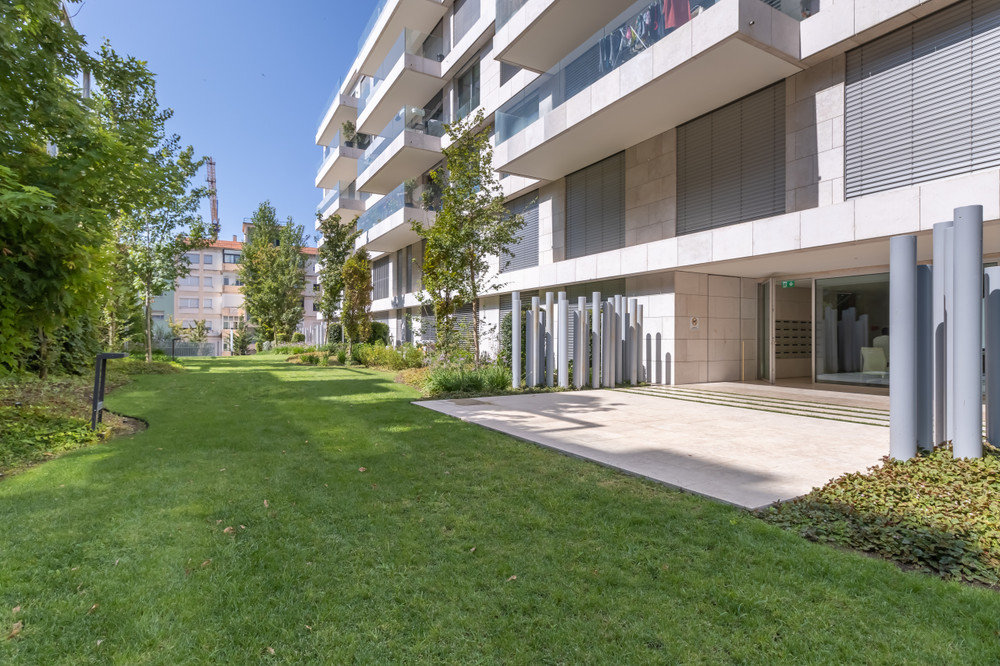 Charming, central, and brand-new apartment preview