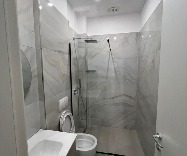 ECONOMY APARTMENT – 4 Min from the Beach!
