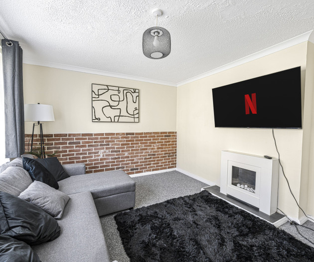 The Ipswich Snug Spacious 3BR Retreat FREE Parking