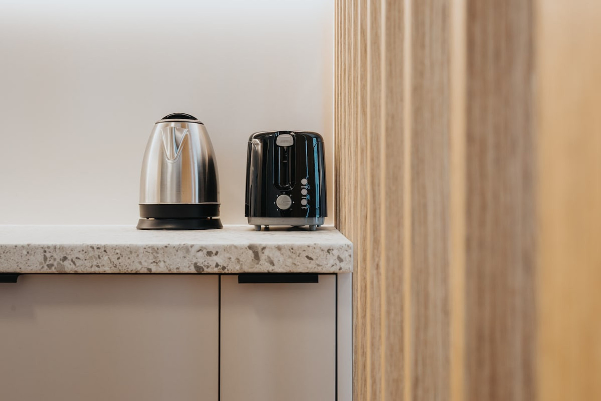 Kitchenette image 2
