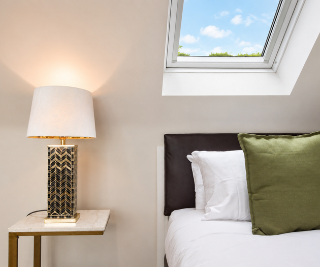 Spacious 3BR Flat Sleeps 7 in Greenford