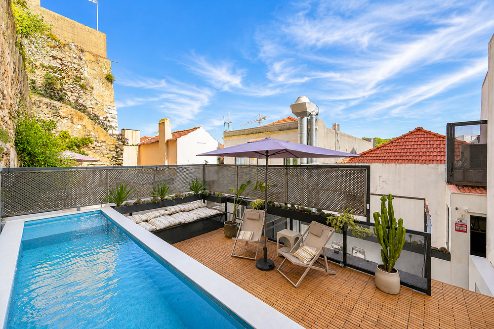 Private Pool Villa in Estrela with 4 En-Suite Room preview