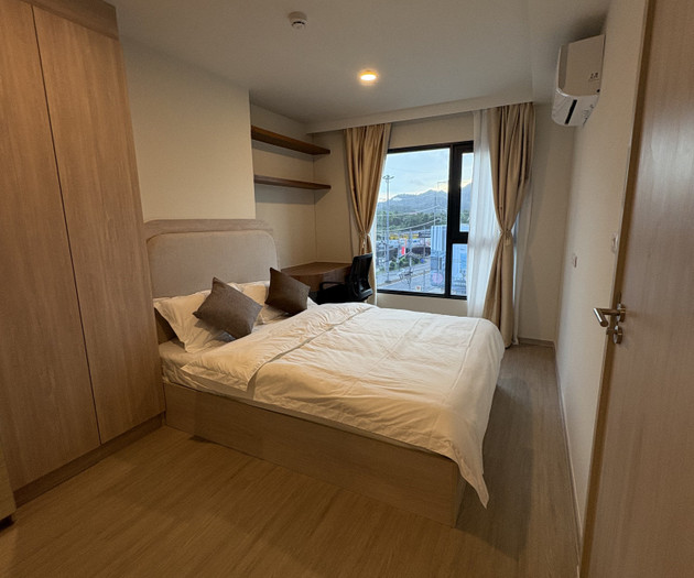 Modern Brand New 2 Bedrooms Condo at quiet corner
