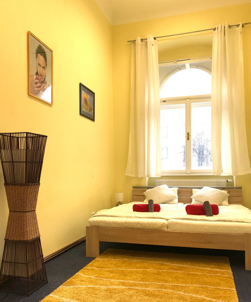 Cosy Apartment for 4 in the heart of Vinohrady preview