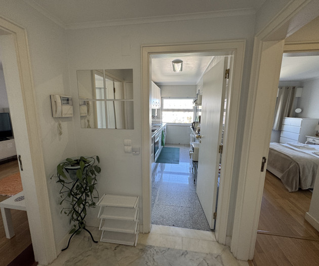 1 bedroom apt w/ parking place and bills included