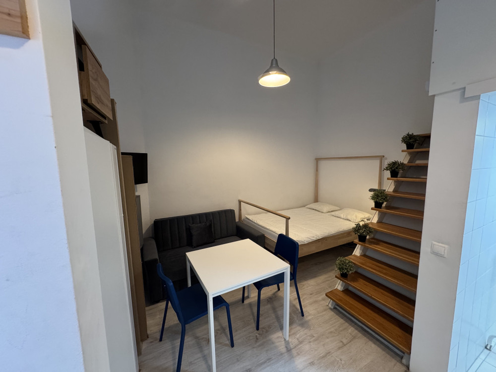 Charming Studio in the Heart of the 7th district preview