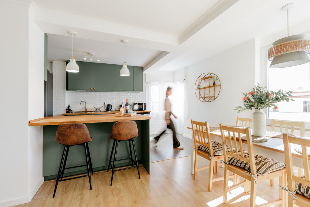 Modern 3BR by the beach, ideal for remote work preview