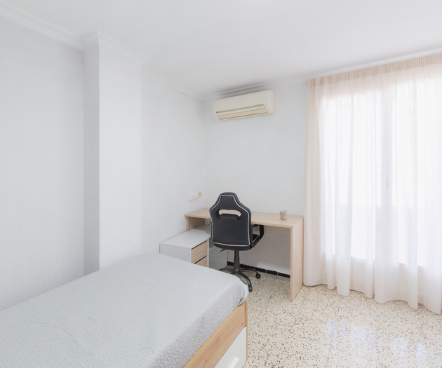 Habitación en Ático en el centro de Elche (5)