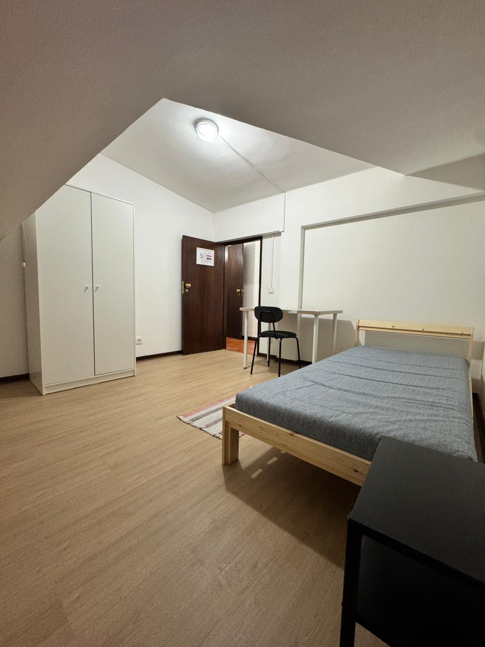 Bright and Cozy Room close to Coimbra University preview