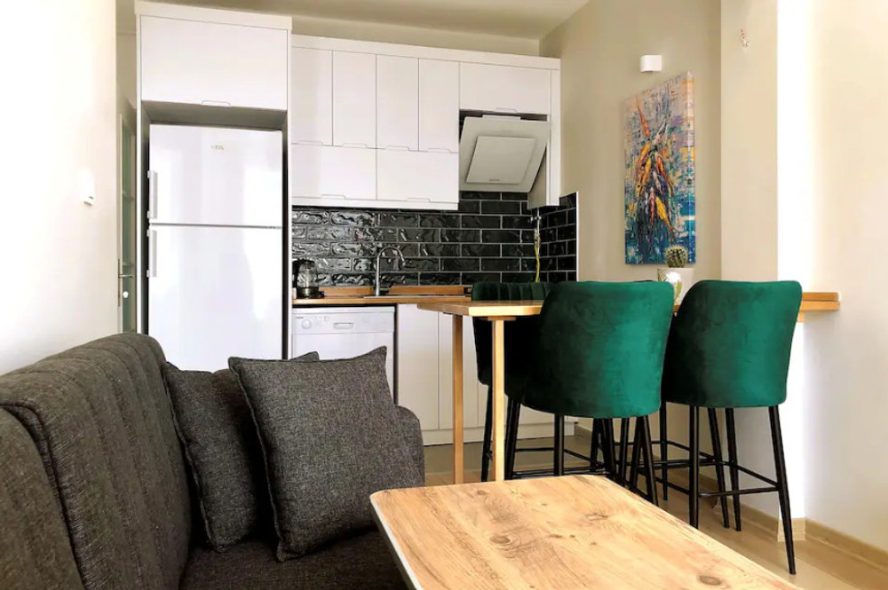 Fully Equipped Very Central 2 Bedroom Flat preview