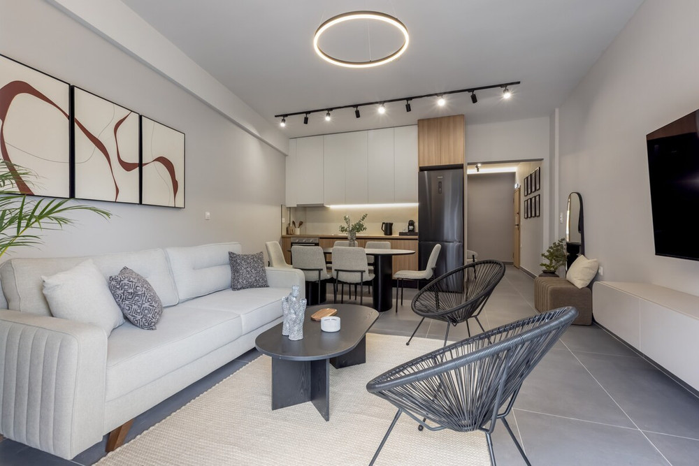 Elegant Urban Flat Near Center preview