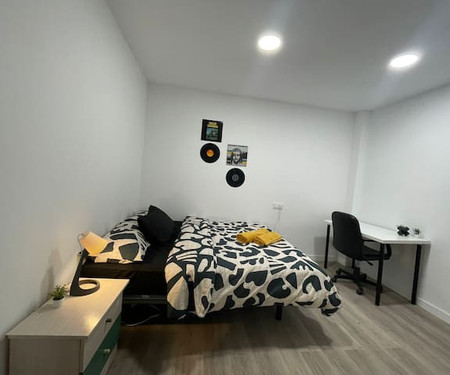 Private Room in CoLiving (Room Bilbao)