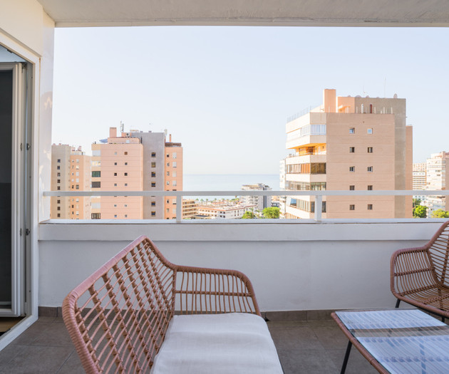 Sunny apartment with nice sea view