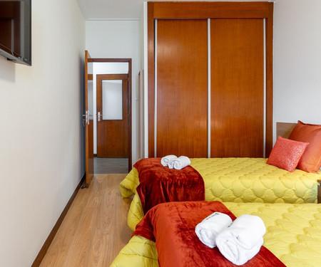 Deluxe Bright Flat w/ Netflix | Boavista