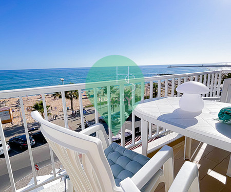 Beach front, YES! T3 Praia Quarteira by HsRentals