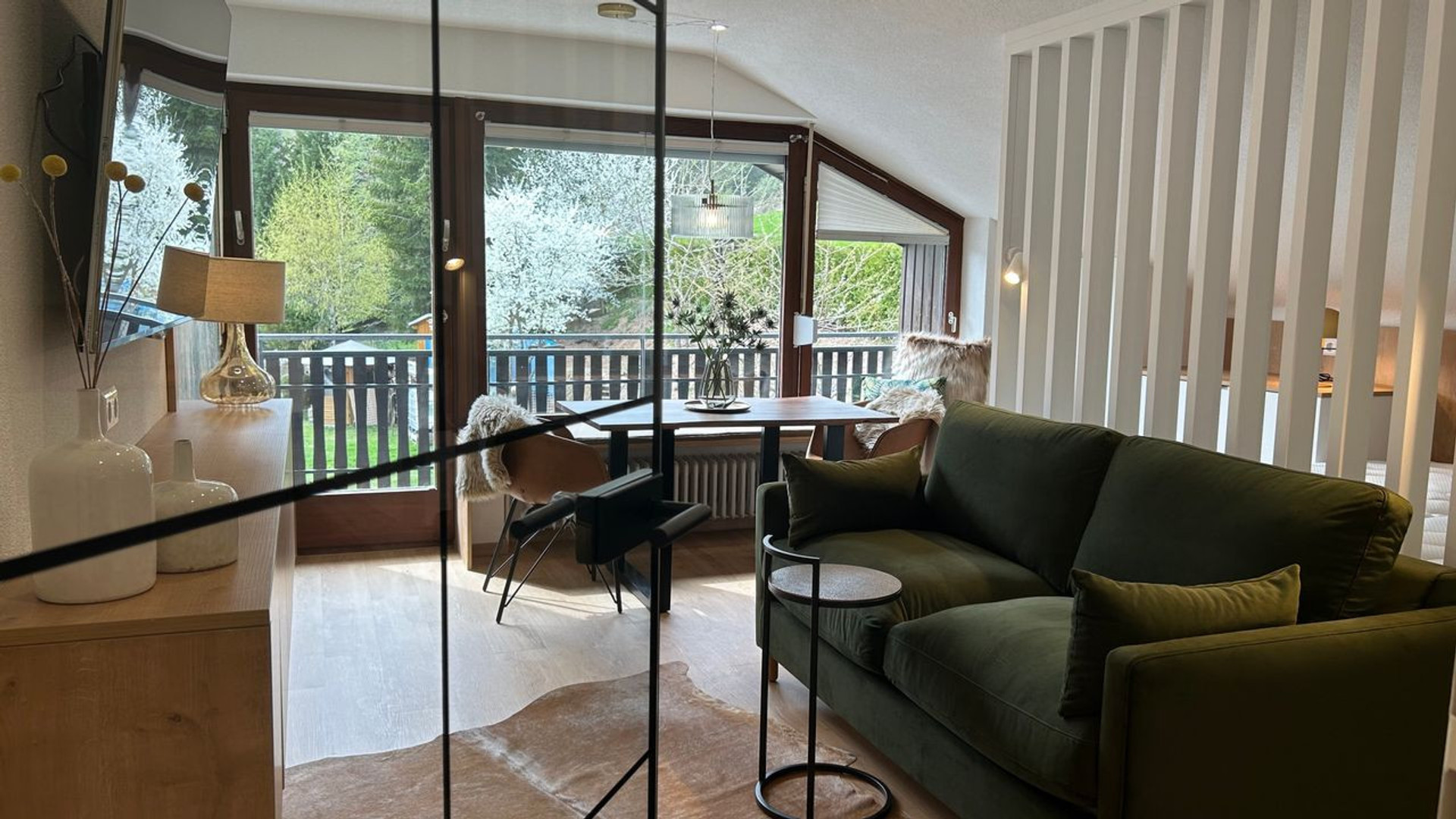 Living Room - Entrance