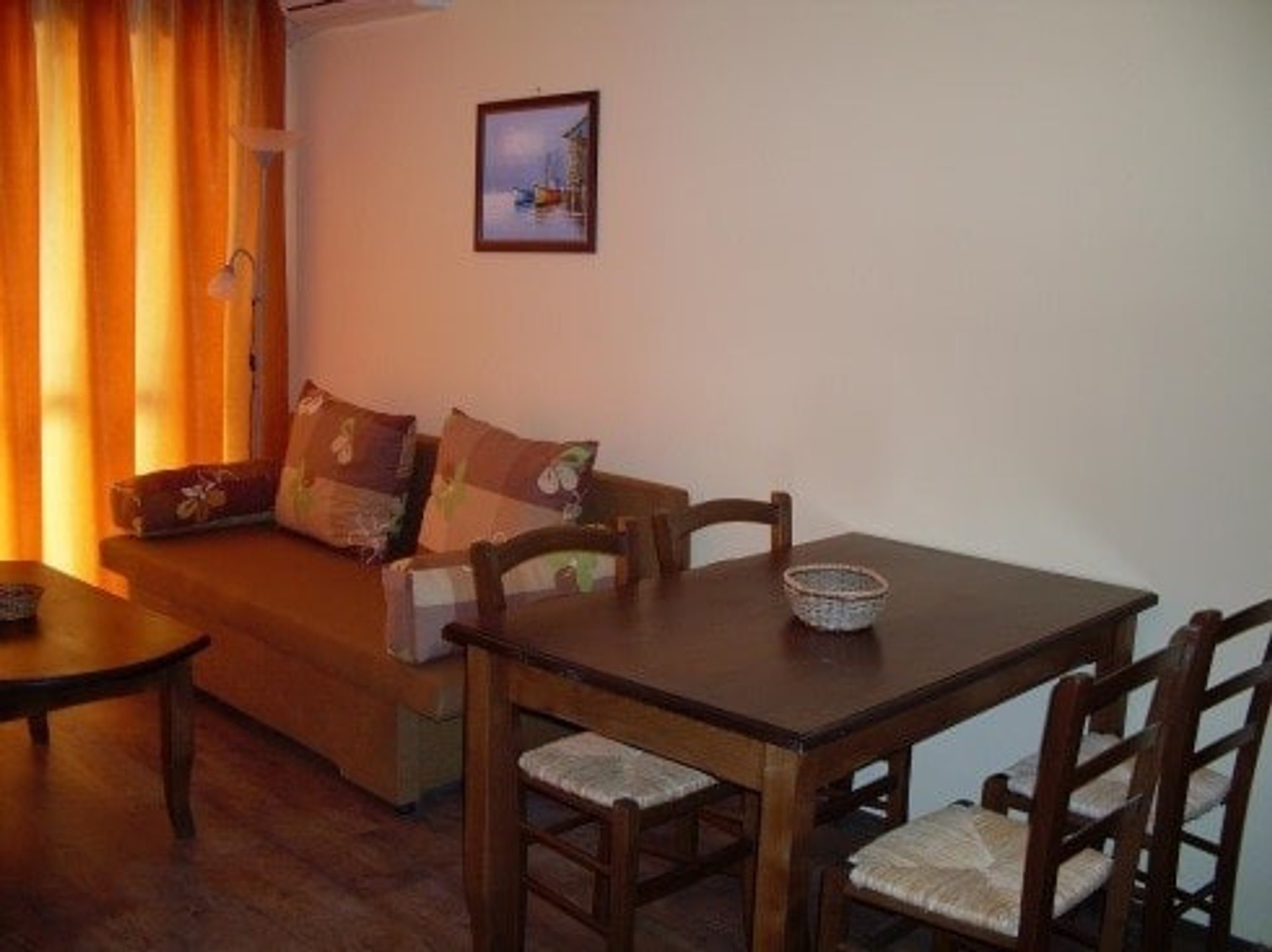 apatment living room
