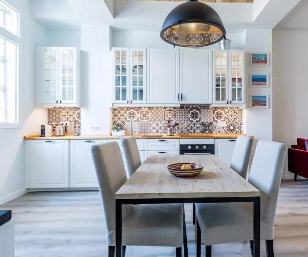 STUNNING 2-BEDROOM APARTMENT IN RUSSAFA · SEASONAL