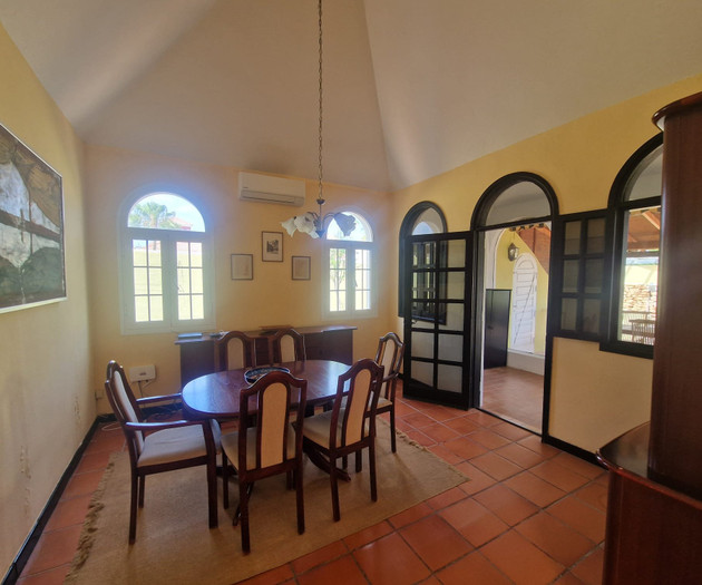 Luxury villa near beachfront in Caleta De Fuste