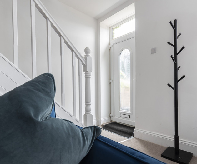The Cosy Pavilion: Stylish 2BR Free Street Parking