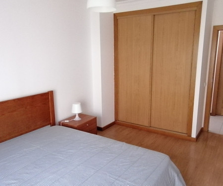 2 bedroom apartment close to the beach and schools