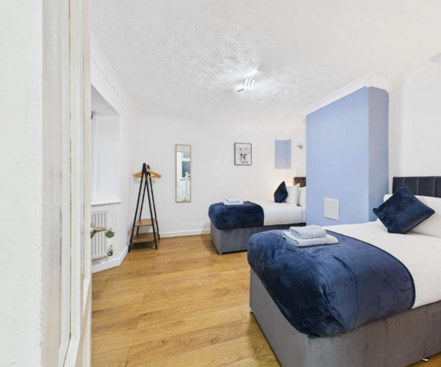 Ireton Park | 4-bed House with 2 Baths & Parking