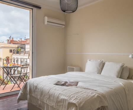 Room in Av. Diagonal D466-42-H3