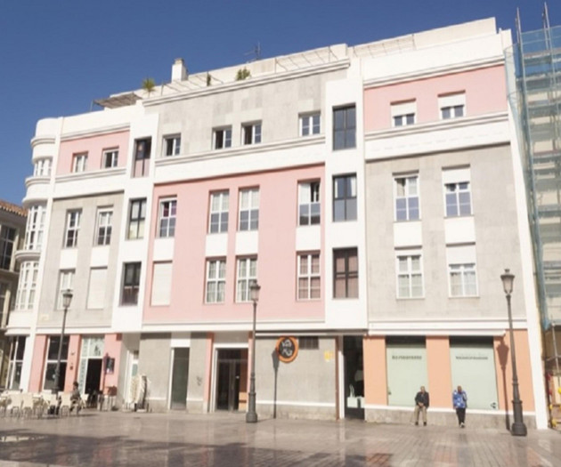 Sunny 4 people appartment at the heart fo Malaga