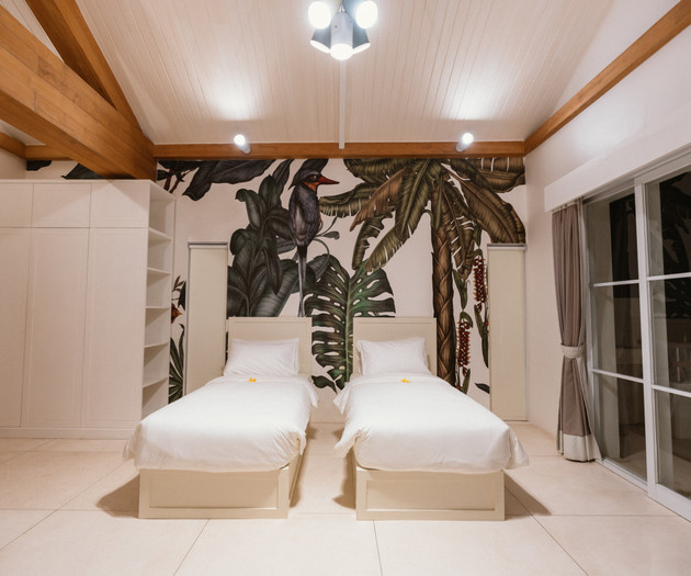 Luxury Ocean Front Private Pool  5 BDR Nalas Villa